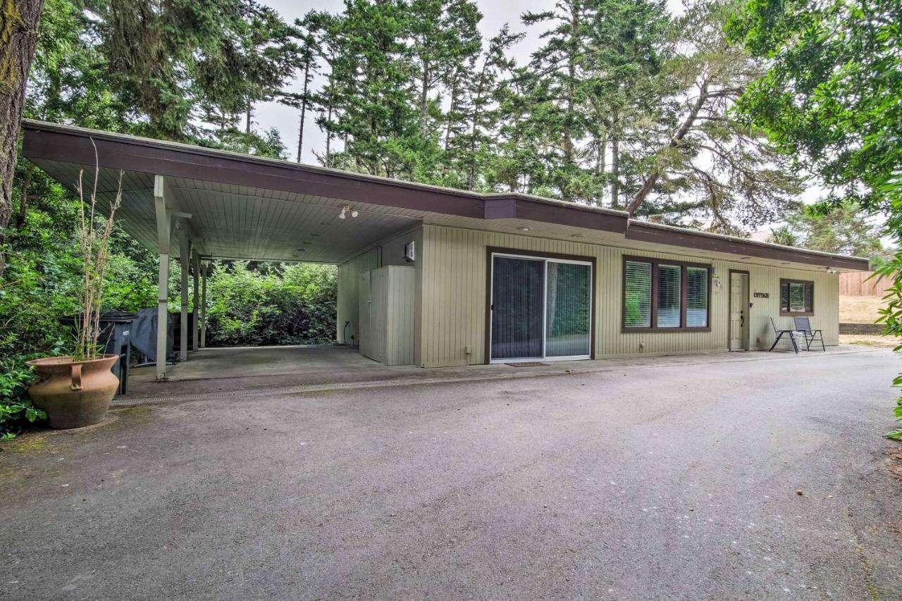 Coos Bay Retreat Less Than 2 Mi To Marina And Casino! Exterior photo